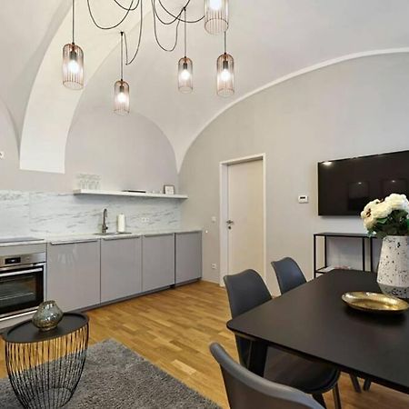 Vienne City Apartment Crown 6 Exteriör bild
