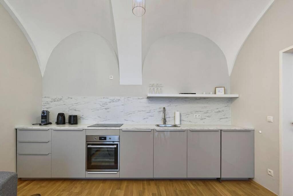 Vienne City Apartment Crown 6 Exteriör bild