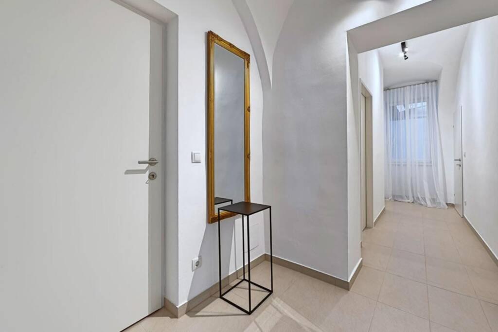 Vienne City Apartment Crown 6 Exteriör bild